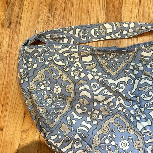 Big zip tote great for the beach - Picture 6 of 11